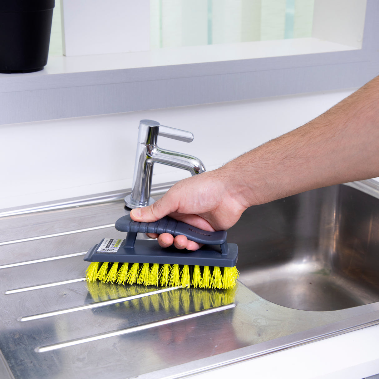 Royalford RF2357 Floor/Dish Brush | multipurpose design, durable bristles & ergonomic grip handle| compact build, for cleaning floors, tiles, dishes & surfaces|