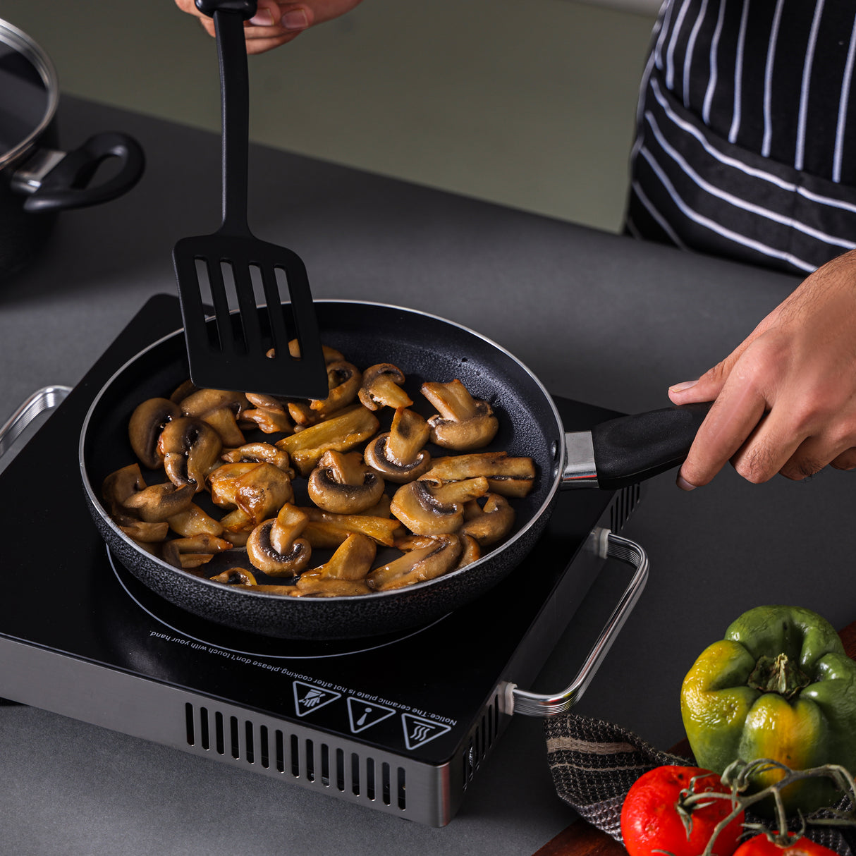 Royalford 8Pcs Non-Stick Cookware Set, 2.5mm Body Thickness, RF4999 | Scratch Resistant, Tempered Glass Lids | Bakelite Knobs and CD Bottom | Suitable for Multiple Hobs