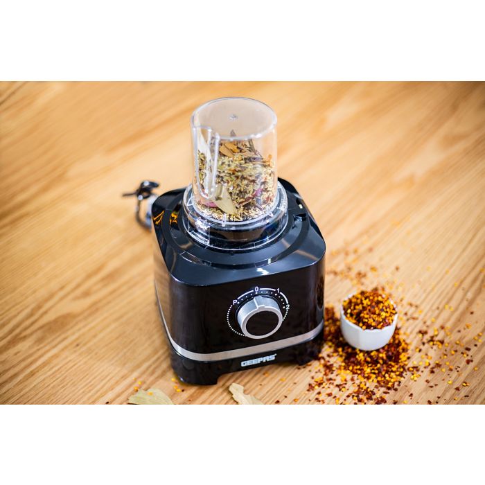 Food processor deals machine