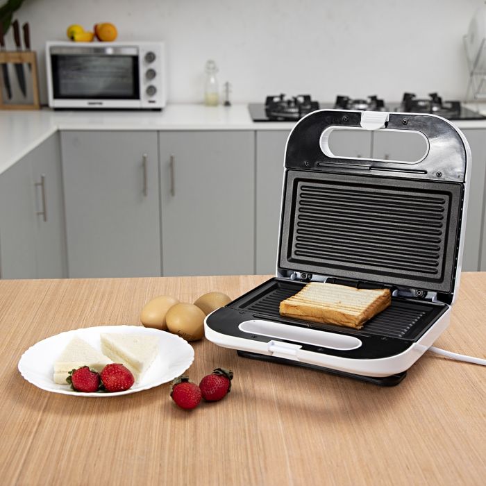 Geepas 2 Slice Sandwich Toaster, Non-Stick Plates Grill Maker & Griddle  Toasty Maker